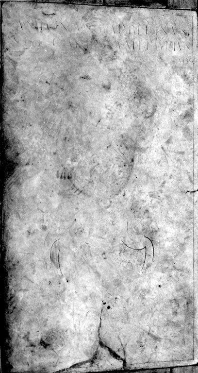 lapide tombale - ambito romano (sec. XVII)